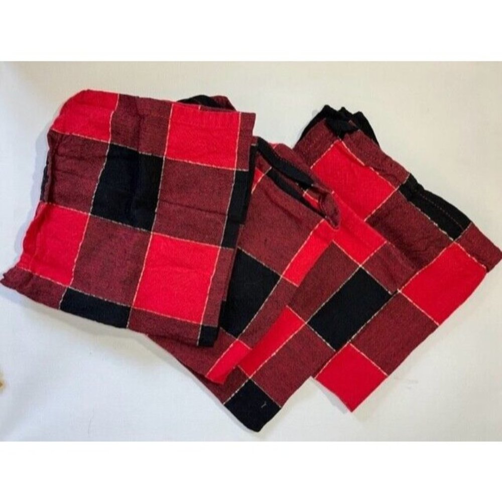 Set of 4 Red Black Plaid Cloth Napkins, Holiday, Christmas 17 x 17